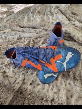 Puma Blue & Orange Soccer Cleats - Men's/Unisex